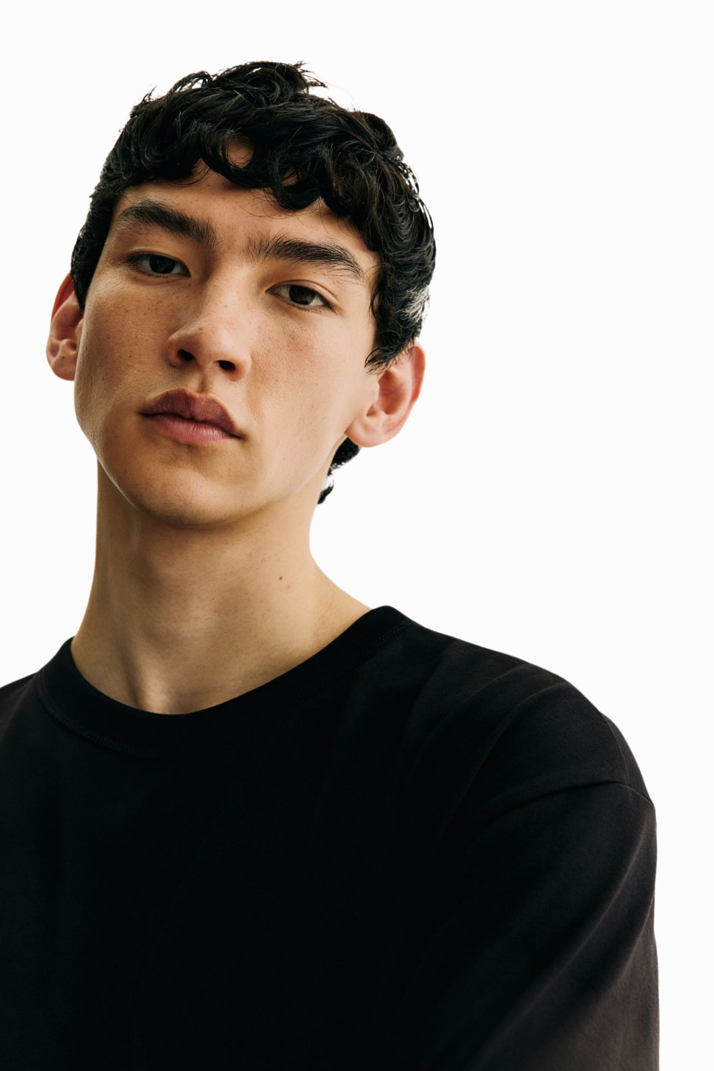 PLAIN BLACK FRENCH TERRY TSHIRT