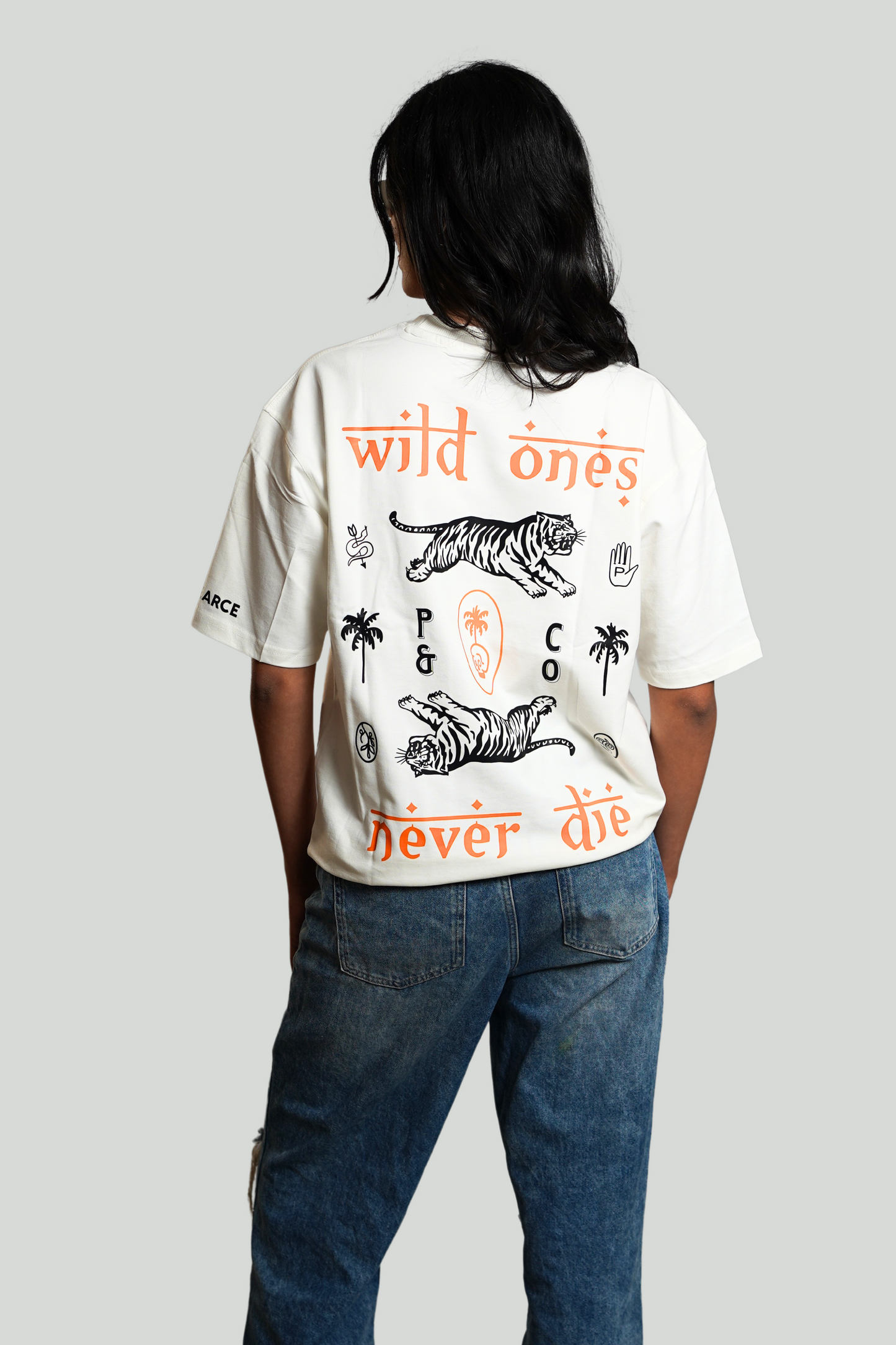 WILD ONES OVERSIZED T-SHIRT